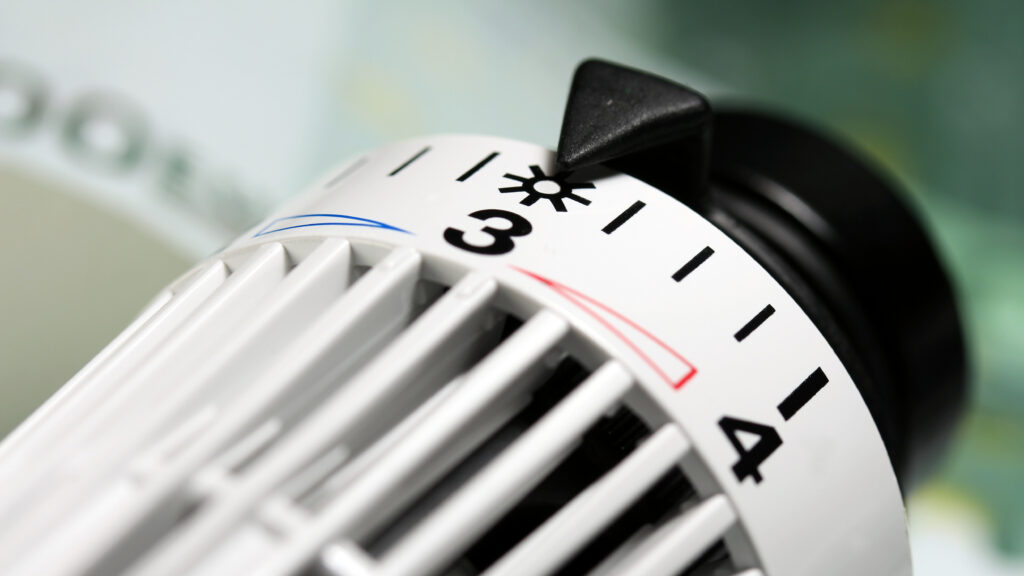 Bild eines Heizungsthermostats, das auf Stufe 3 gestellt ist
